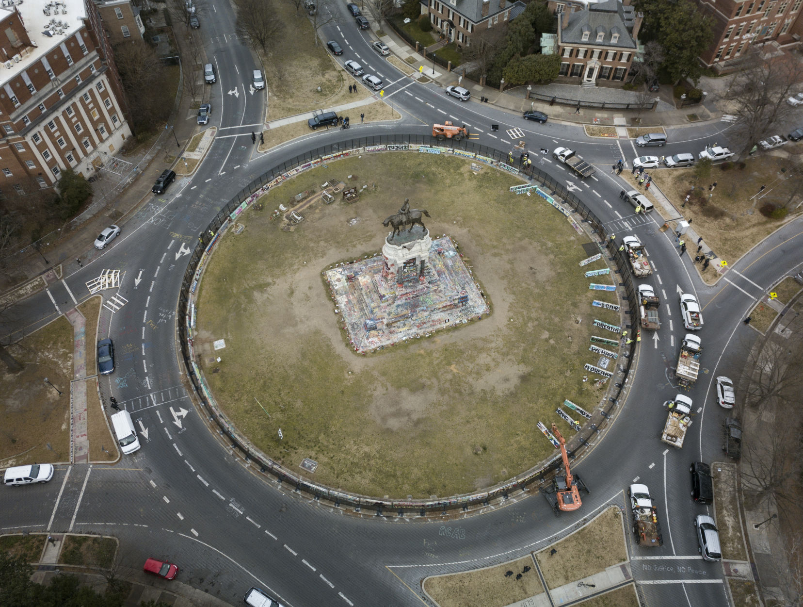 Lee Monument